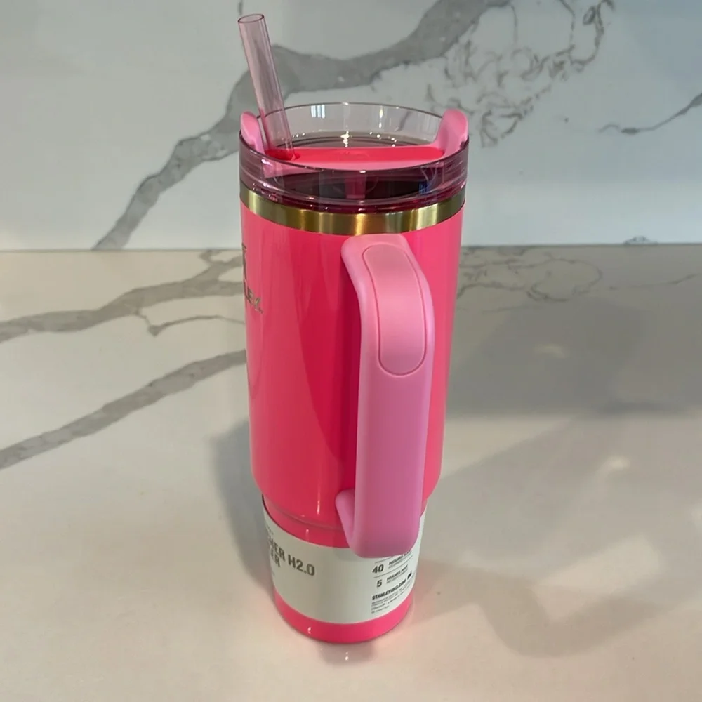 Stanley - PINK PARADE 30oz. Stanley Quencher H2.0 Flowstate Tumbler - NWT!